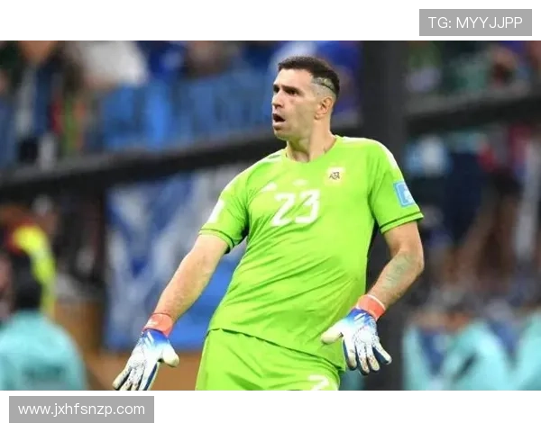 埃梅里谈对阵利物浦：尊重斯洛特调整球队的过程与挑战